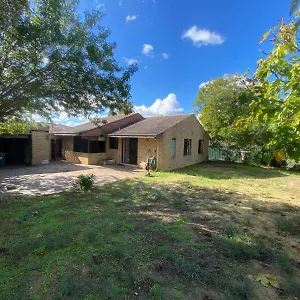 Guest house Annan House, Perth