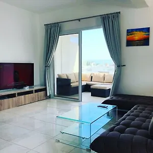 thomas-apartments.hotelsatayianapa.com/